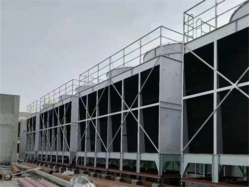 圓形冷卻塔車間走貨現(xiàn)場,圓形冷卻塔